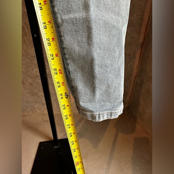 Tommy Hilfiger Patch Boyfriend Cropped Distressed Jeans Sz 2 Stars & H Patches - Picture 4 of 16